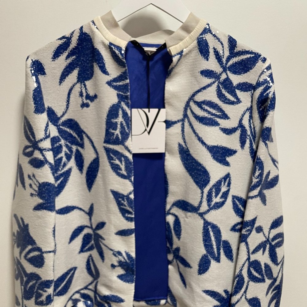 Diane Von Furstenberg Blue & White Floral Sequin Cropped Jacket Size Size 6